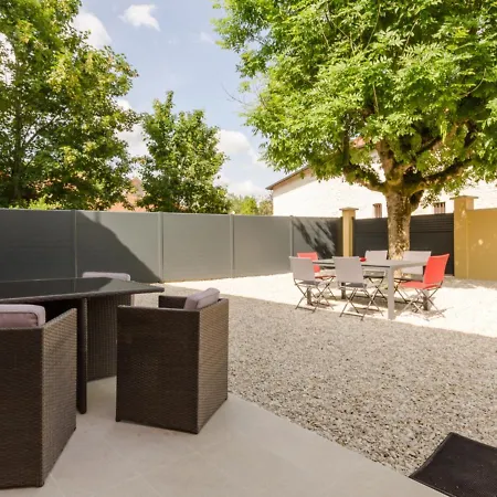 Dolancourt, 4 Pièces, 6 Personnes - Fr-1-543-51 Hébergement de vacances *